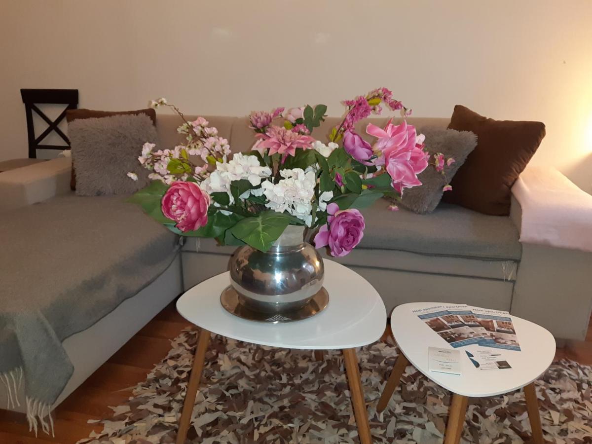 Hedi Apartman Мишкольц Экстерьер фото